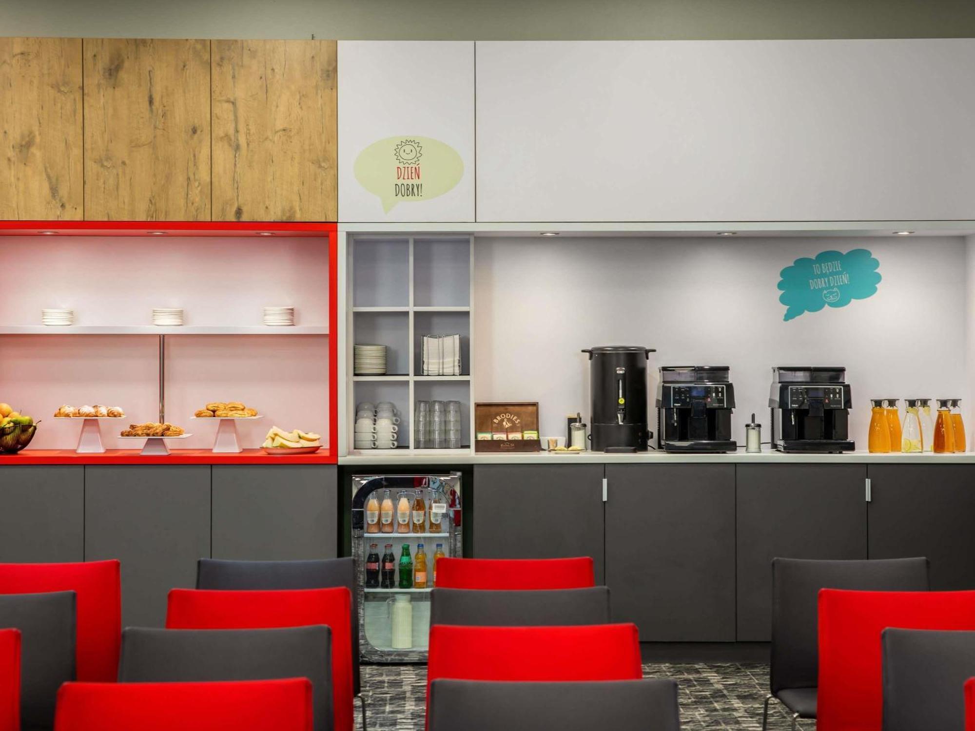 Ibis Centrum Hotell 2*